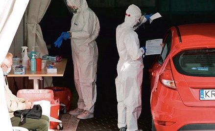 W środę odnotowano ponad 18 tys. zakażeń