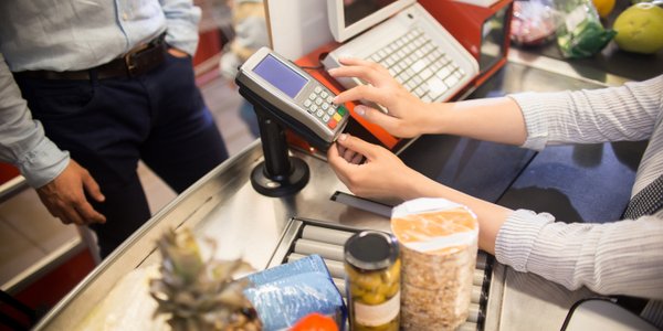 Panel Ekonomistów „Rzeczpospolitej”: wyższa inflacja może zmusić RPP do podwyżek stóp