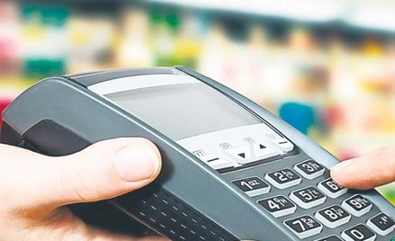 Bank może zobowiązać się do zwrotu klientowi określonych kwot w gotówce lub w formie bezgotówkowej w