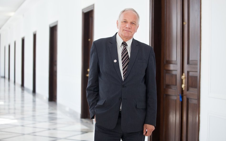 Jan Rulewski pilotował ustawę dla opozycjonistów