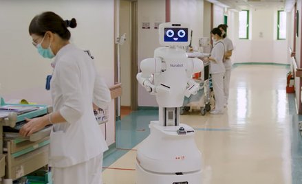 Nadzieją dla służby zdrowia może być Nurabot — autonomiczny, sterowany sztuczną inteligencją robot p