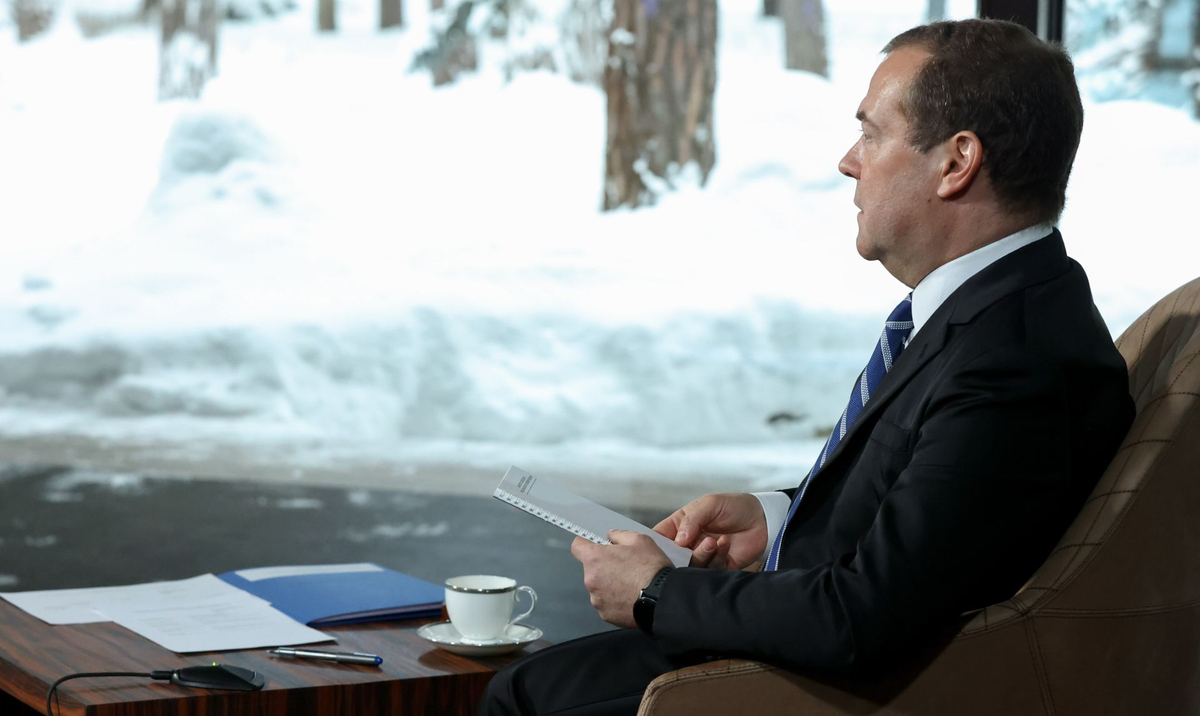 Интервью российским сми дмитрия медведева. Медведев интервью. Медведев дал интервью.