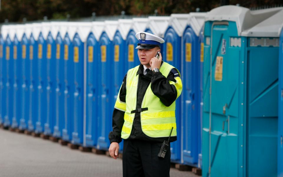 Policja. Miliony wyrzucone w błoto