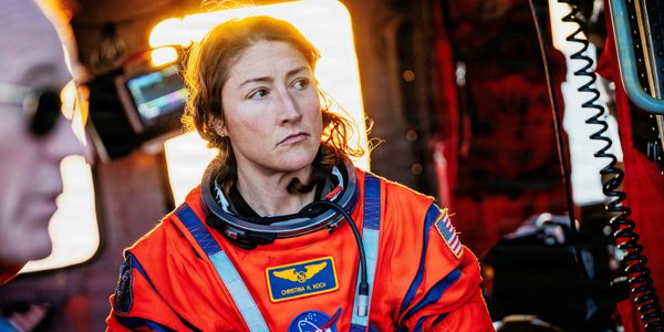 Jerzy Surdykowski: Księżycowe marzenie, czyli jak misja Artemis choć na chwilę uratowała świat