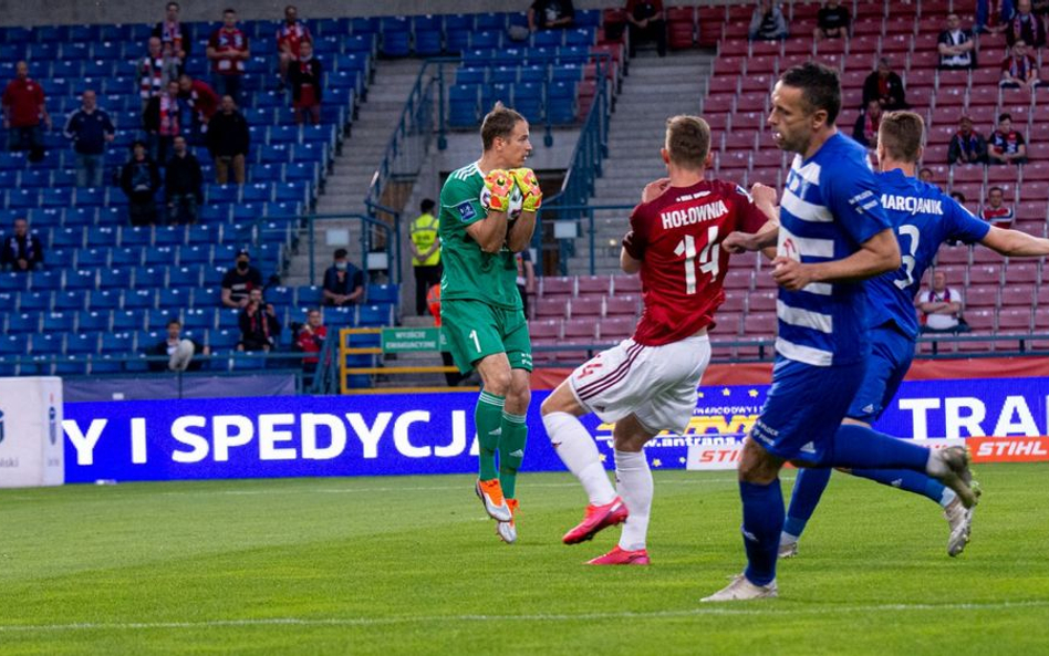 Ekstraklasa: Cenne punkty Arki, przegrana Korony