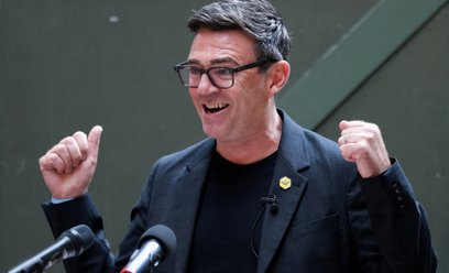 Andy Burnham, premier Wielkiej Brytanii, ktory powołał w lipcu Johna Healey`a na stanowisko kanclerz