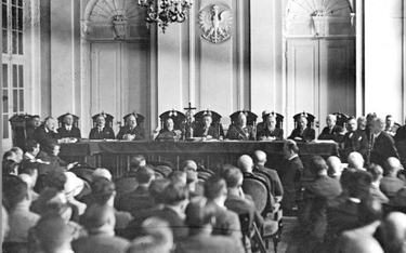 Warszawa, koniec czerwca 1929. Posiedzenie Trybunału Stanu, w sprawie byłego ministra skarbu Gabriel