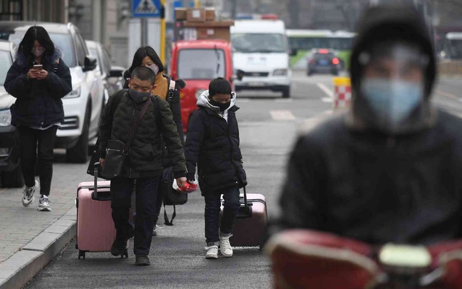 Chińscy naukowcy: Koronawirus nie pojawił się na targu w Wuhan