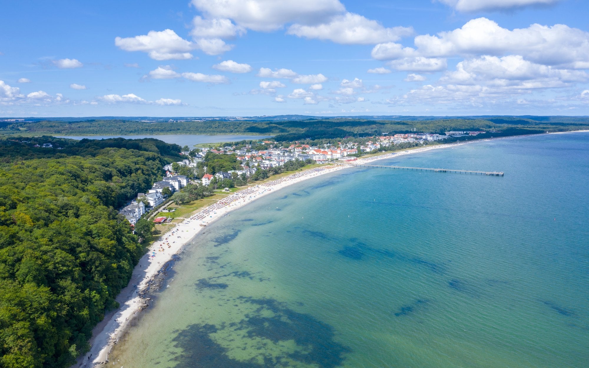 W niemieckich kurortach nad Bałtykiem przywrócono handel w niedzielę w sezonie