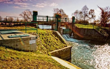 Mała elektrownia wodna na rzece Supraśl w Dobrzyniewie Dużym  to sukces  firmy Mariel, możliwy dzięk