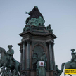 Austria: Maria Teresa w hidżabie. Protest organizacji Identitäre Bewegung Österreich