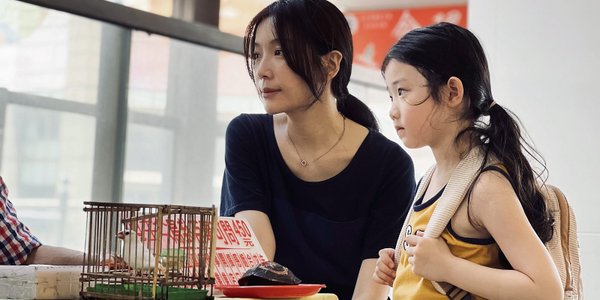 „Left-Handed Girl. To była ręka… diabła!”. Nieczysta lewa ręka