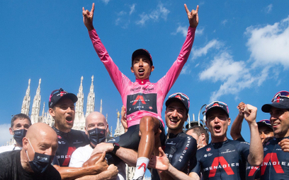 Egan Bernal wygrał Giro d'Italia. Kozica na żółtym rowerze