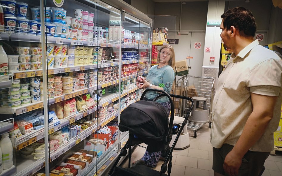 Sklep spożywczy w podmoskiewskich Mytiszczach