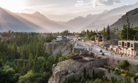 Górska miejscowość Skardu, skąd wyruszają ekspedycje na K2