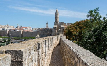 Jerozolima – już cztery kilometry murów obronnych dla turystów