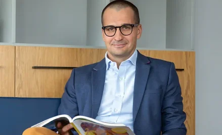 Maciej Szczechura, prezes Rainbow Tours: To kolejne rekordowe wakacje, ale wzrost jest niższy