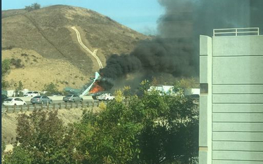 Kalifornia: Samolot rozbił się na autostradzie