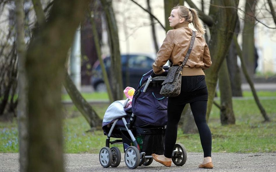 Europejki mają coraz mniej dzieci. To wina kryzysu