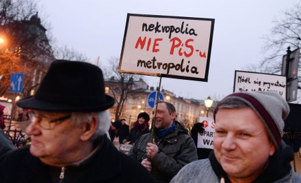 Powrót bankrutów politycznych