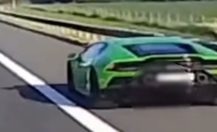 Pirat z zielonego lamborghini namierzony przez policję. Ma 28 lat