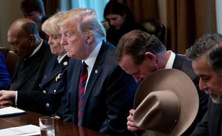 USA: Trump na razie nie wprowadzi stanu wyjątkowego