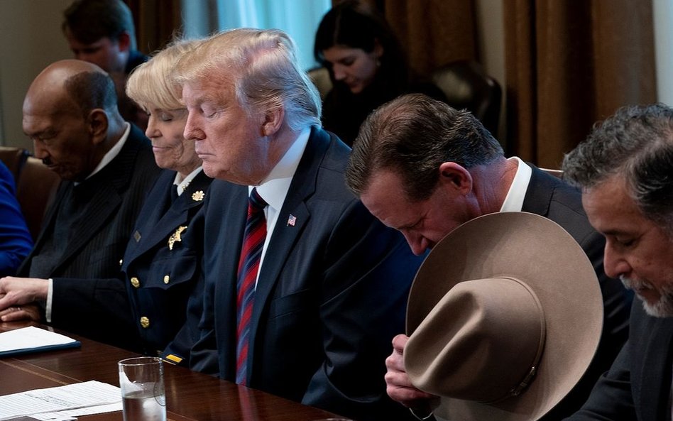 USA: Trump na razie nie wprowadzi stanu wyjątkowego