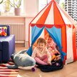 Ikea wycofuje słynne pluszowe rekiny. Miliony klientów na całym świecie protestują
