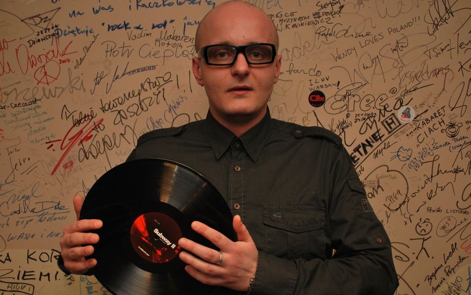 Michał Margański, dziennikarz Trójki, didżej, miłośnik winyli.