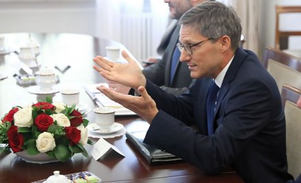Derek Chollet: Biden osobiście śledzi sprawę TVN