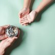 Charytatywne zbiórki bez podatku. Uproszczenia w VAT i PIT