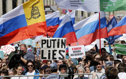 Wybory regionalne w Rosji wzbudziły ogromne emocje. Na zdjęciu demonstracja w Moskwie na Prospekcie 