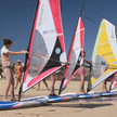 Jednym z atutów wyspy są wiatry i plaże zachęcające do nauki i uprawiania windsurfingu