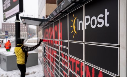 Grupa InPost nie ukrywa, że ma zamiar zrewolucjonizować e-commerce, na razie nad Wisłą