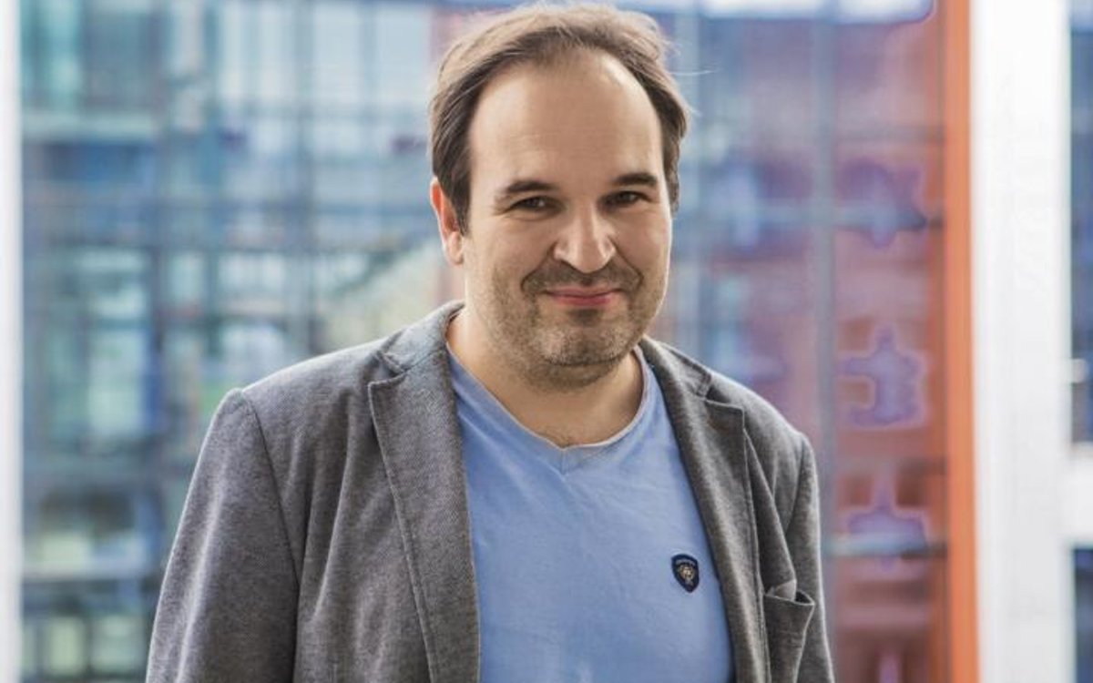 Stefan Dziembowski: Niewiele osób na świecie wie, co dokładnie siedzi w  kryptowalutach - parkiet.com