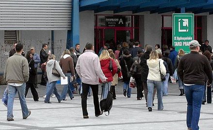 Pakt przeciw zwolnieniom