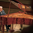 András Schiff i jego ulubiony mahoniowy Bösendorfer