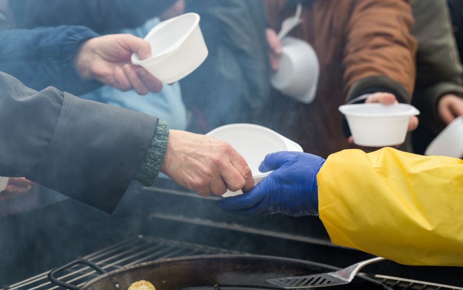 Sondaż: Polacy chcą zmian świadczenia 500plus