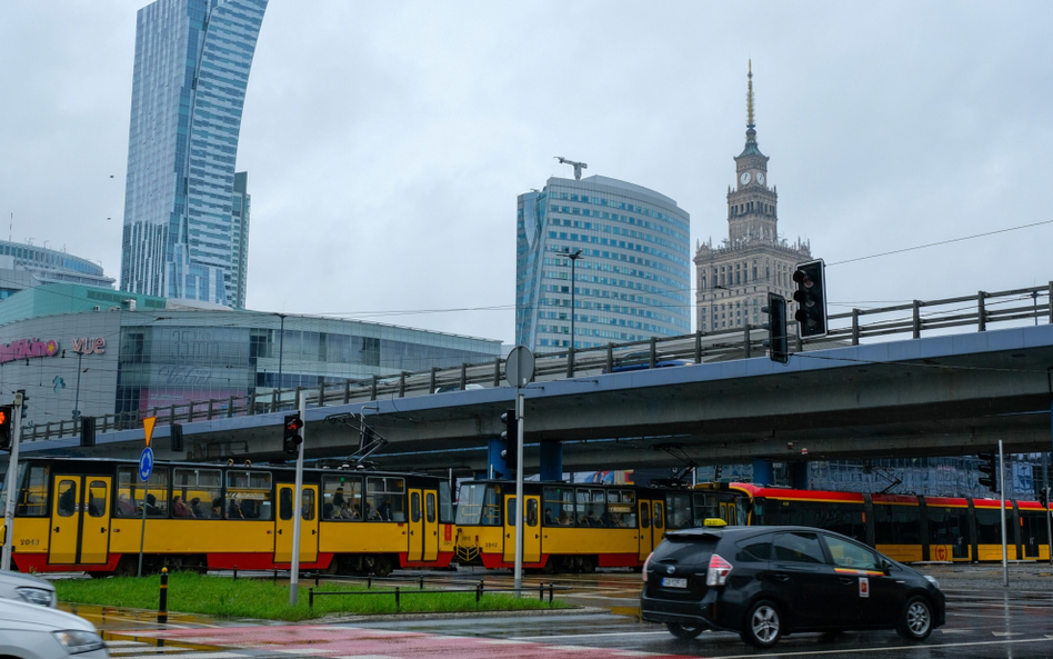 Dużą część spraw urzędowych w Warszawie można załatwić w urzędzie dzielnicy