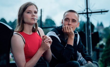 Bartosz Bielenia i Eliza Rycembel w „Bożym Ciele” Jana Komasy