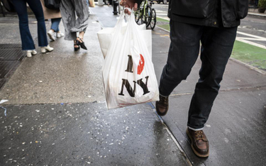 Amerykanie idą na zakupy i ratują gospodarkę