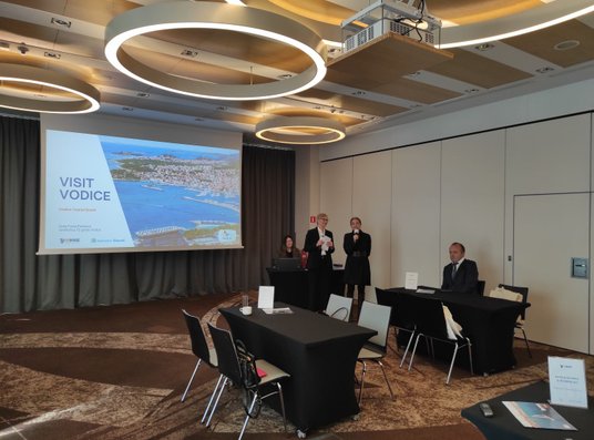 Województwo szybenicko-knińskie i Vodice reklamowały się w Warszawie podczas prezentacji połączonej 