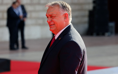 Premier Viktor Orbán wyjaśnił na Twitterze, że nie opowiada się przeciwko pomocy dla Ukrainy i że mo