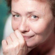 Joanna Szczepkowska: Żółte kamizelki i plastry miodu