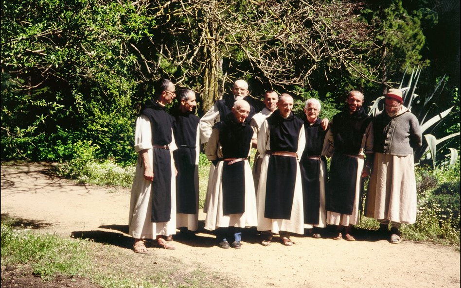 Trapiści z klasztoru w Tibhirine, Algieria. Od lewej do prawej: Luc, Christophe, Celestin, Bruno, Ph