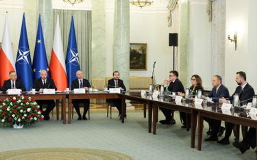 Rada Bezpieczeństwa Narodowego przed wylotem Andrzeja Dudy i Donalda Tuska do USA
