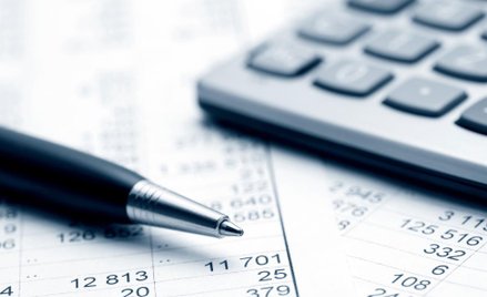 Najem urządzenia za granicą z podatkiem u źródła