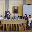 Debata z przechyłem w stronę rewizjonizmu. Od lewej: Mateusz Szpytma, Martyna Grądzka-Rejak, Andrzej