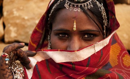 Rok 2016: Co trzecia samobójczyni pochodziła z Indii