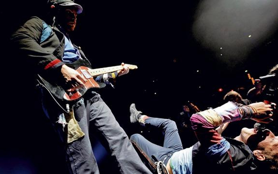 Coldplay jeszcze nie grał w Polsce. W tym roku to się zmieni. Jak bardzo oczekują ich wizyty słuchac